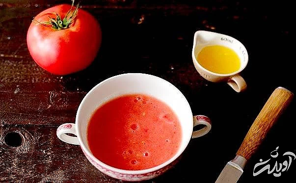 رفع چروک دور چشم با ماسک گوجه فرنگی  ماسک گوجه فرنگی